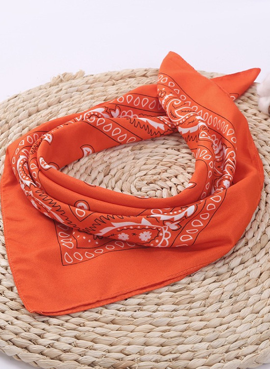 Кърпа за глава бандана Bandana в оранжево-Бандани-LadyStyle.bg Кърпа за глава бандана Bandana в оранжево-Бандани-LadyStyle.bg
