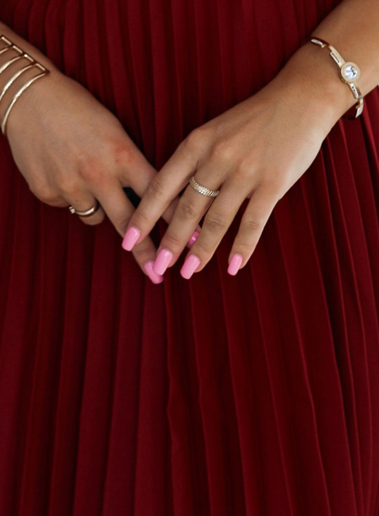 Елегантна миди рокля с къс ръкав в бордо 311-15