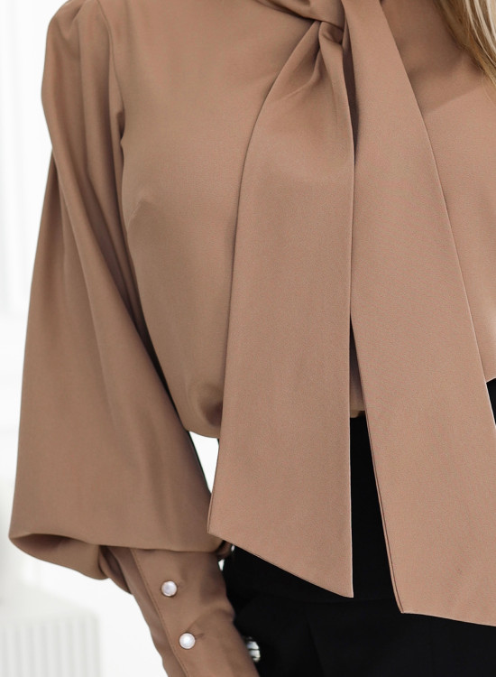 Елегантна блуза с панделка в бежово 578-1