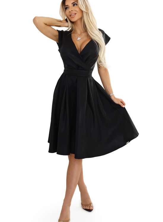 Разкроена миди рокля в черен цвят 348-10