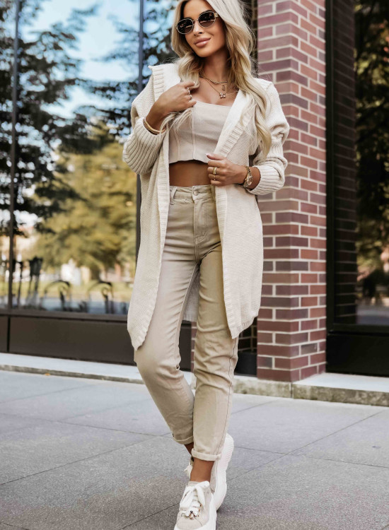 629-1 Стилна овърсайз жилетка в бежов цвят