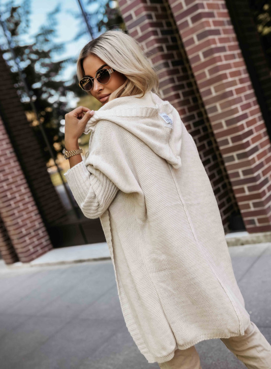 629-1 Стилна овърсайз жилетка в бежов цвят