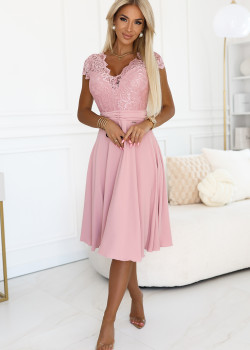 381-6 Елегантна рокля от шифон в розово
