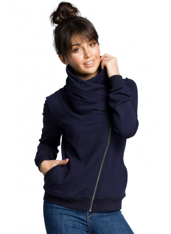 Суичър с асиметричен цип в тъмносин цвят B071-Суичъри-LadyStyle.bg Суичър с асиметричен цип в тъмносин цвят B071-Суичъри-LadyStyle.bg