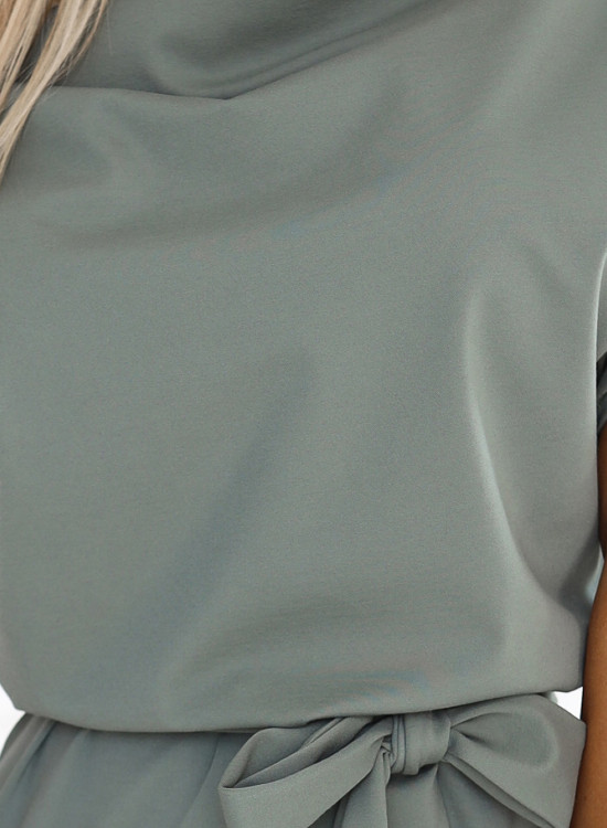 240-4 Асиметрична рокля в зелен цвят