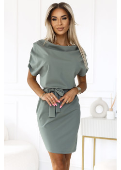 240-4 Асиметрична рокля в зелен цвят