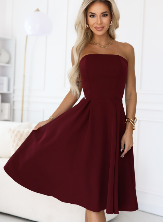 Елегантна рокля без презрамки в цвят бордо 641-1