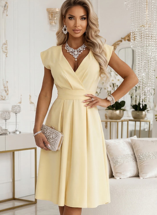Разкроена миди рокля в жълт цвят, модел 348-13.